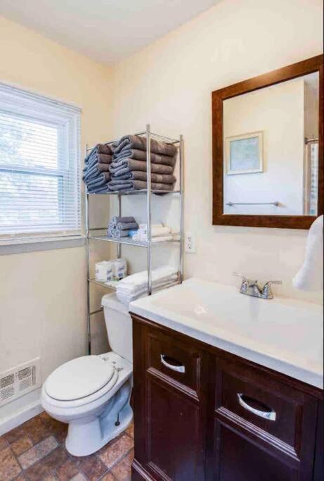 Amazing Ranch Mins Away From Airprt/Rit/Dwtn/Uofr Apartment Rochester Exterior photo